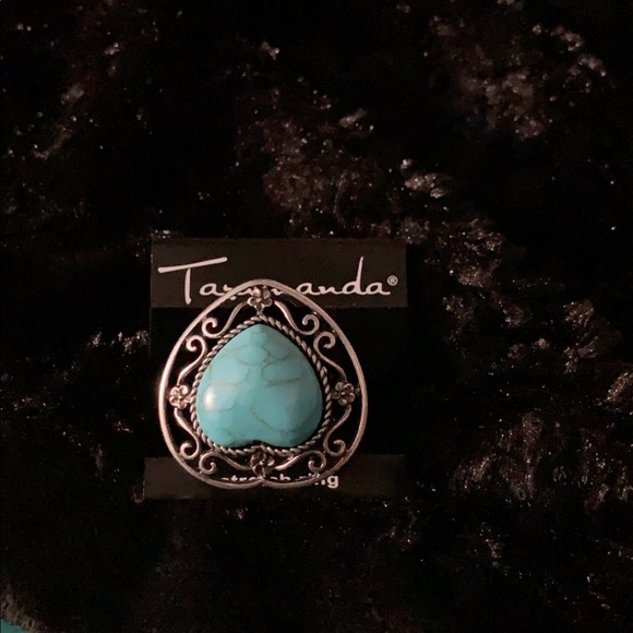 COSTUME JEWELRY/STATEMENT RING - Picture 1 of 2